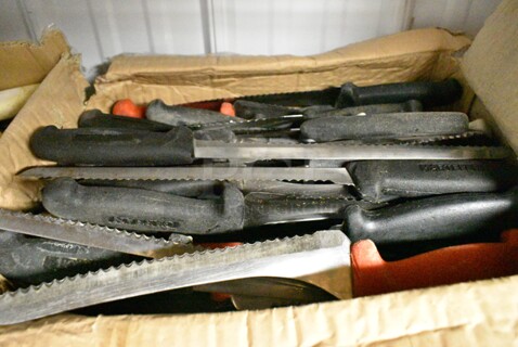 64 SHARPENED Stainless Steel Knives Including Serrated Bread Knives. 64 Times Your Bid! 
