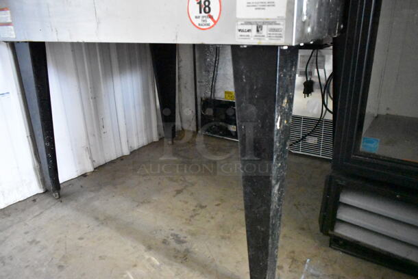 Hobart HGC5-11D3 Stainless Steel Commercial Natural Gas Powered Full Size Convection Oven w/ View Through Doors, Metal Oven Racks and Thermostatic Controls on Metal Legs. - Image 3 of 7