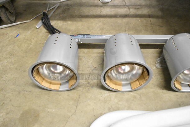 BRAND NEW SCRATCH AND DENT! ServIt 423BLS4 Suspension Bar 4 Bulb Heat Lamp. 120 Volts, 1 Phase.  - Image 4 of 6