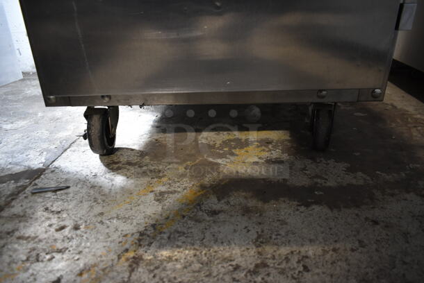 Delfield 6025XL-S Stainless Steel Commercial Single Door Reach In Cooler on Commercial Casters. 115 Volts, 1 Phase. Tested and Working! - Image 4 of 7