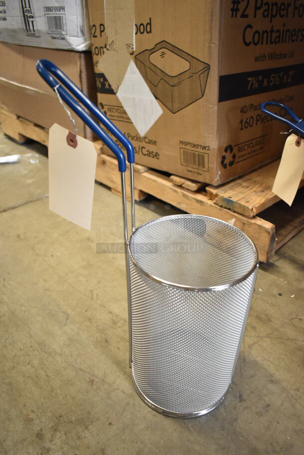 4 BRAND NEW SCRATCH AND DENT! Various Metal Fry Baskets Including Anets A4500310 13 1/4" x 8 1/2" x 5 3/4" Twin Fryer Basket with Front Hook, Anets P9800-56 17" x 5 3/4" x 6" Triple Size Fryer Basket with Front Hook, Anets P9800-53 13" x 4 1/4" x 5 1/2" Triple Size Fryer Basket with Front Hook, 119P980092 Anets P9800-92 5 3/4" x 9" Stainless Steel Round Pasta Basket. 4 Times Your Bid! - Image 11 of 12