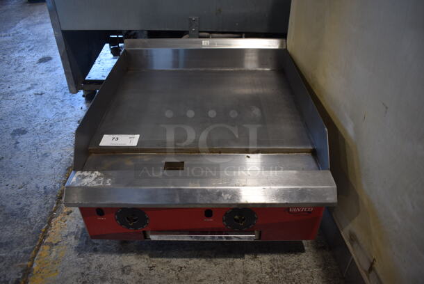 LIKE NEW! 2021 Avantco 177CAG24TG Stainless Steel Commercial Countertop Natural Gas Powered Flat Top Griddle. 35,000 BTU.