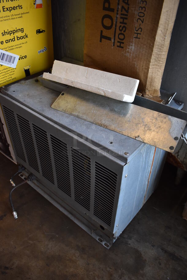 Hoshizaki KM-500MRF Stainless Steel Commercial Ice Head on Commercial Ice Bin and Remote Compressor. 115-120 Volts, 1 Phase. 31x35x77, 22x14x18 - Image 7 of 8