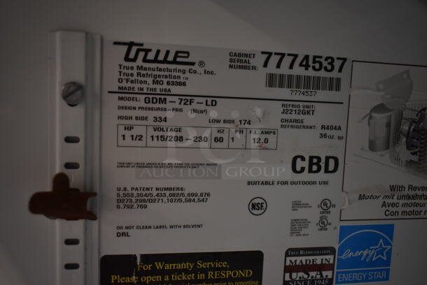 True GDM-72F-LD ENERGY STAR Metal Commercial 3 Door Reach In Freezer Merchandiser w/ Poly Coated Racks. 115/208-230 Volts, 1 Phase.  - Image 5 of 5