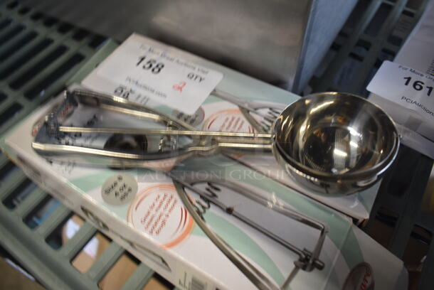 2 BRAND NEW IN BOX! Winware Metal Scoopers. 9.5". 2 Times Your Bid! - Image 2 of 3