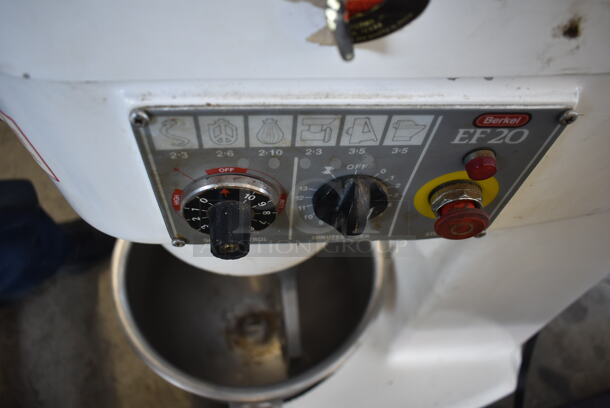 Berkel EF20 Metal Commercial 20 Quart Planetary Dough Mixer w/ Stainless Steel Mixing Bowl and Paddle Attachment. 110 Volts, 1 Phase. Tested and Powers On But Parts Do Not Move - Image 6 of 7