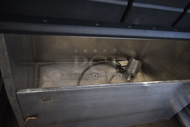 Metal Commercial Ice Bin w/ Poly Flap Lid.  - Image 4 of 7