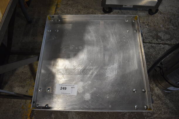 Metal Commercial Dish Caddy Dolly on Commercial Casters. 21x21x7.5 - Image 3 of 3
