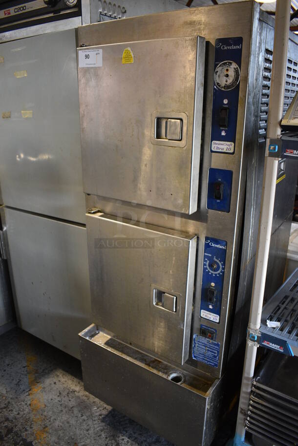 Cleveland Stainless Steel Commercial Natural Gas Powered 2 Deck Steam Cabinet. 24x38x65