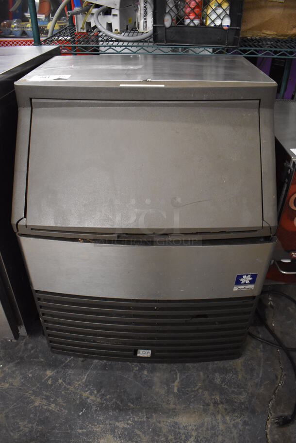 Manitowoc QY0134A Stainless Steel Commercial Self Contained Ice Machine. 115 Volts, 1 Phase. 26x28x34