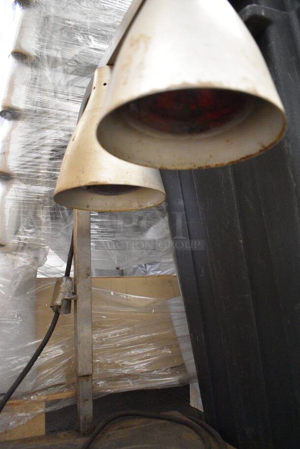 Metal Commercial Countertop 2 Head Warming Lamp. 14x20x24. Tested and Working! - Image 4 of 4