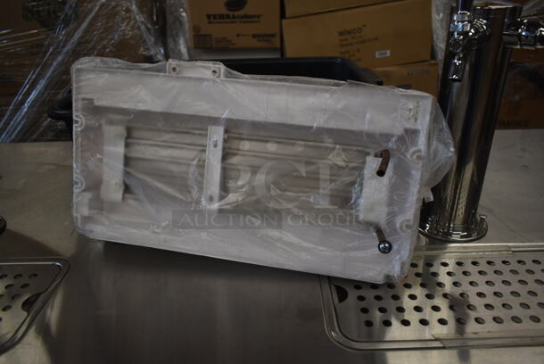 990516bK Evaporator for Avantco Ice Machine and Black Poly Bus Bin - Image 4 of 6