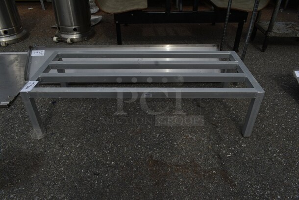 Metal Dunnage Rack. 