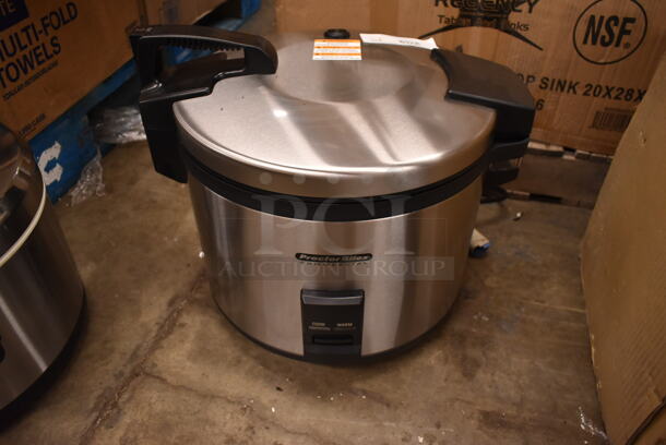 BRAND NEW SCRATCH AND DENT! Hamilton Beach 37560R Stainless Steel 60 Cup (30 Cup Raw) Electric Rice Cooker / Warmer. 120 Volts, 1 Phase. Tested and Working! - Image 2 of 5