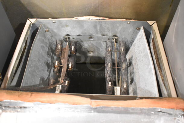 Payne PF4MNB025 Metal Air Handler. 208/230 Volts, 1 Phase.  - Image 4 of 6
