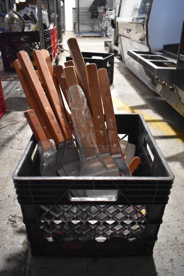 ALL ONE MONEY! Crate of Various BRAND NEW Items Including Spatulas and Lifters - Image 6 of 6
