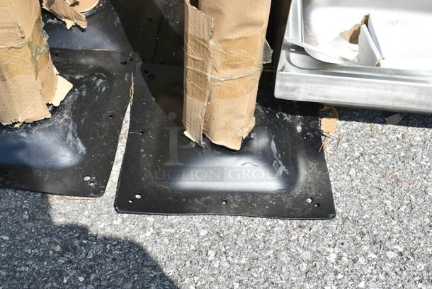 4 BRAND NEW SCRATCH AND DENT! Lancaster Table & Seating 427tbclrd337 Excalibur 3" Bar Height Outdoor Table Base Column. 4 Times Your Bid!  - Image 3 of 5