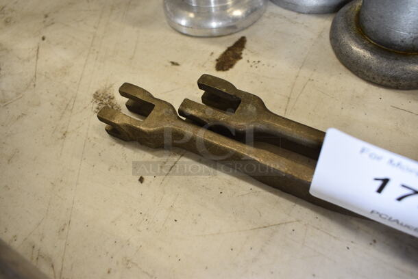2 Metal Pieces to Donut Dough Dropper. 10.5x1.5x2. 2 Times Your Bid! - Image 2 of 3