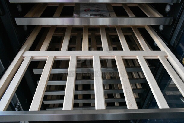 BRAND NEW SCRATCH AND DENT! Caravin V-265WSZ 30'' Freestanding Wine Cellar 265 Bottles Capacity Single Zone Merchandiser. 120 Volts, 1 Phase. Tested and Working! - Image 8 of 9