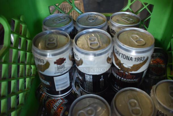 ALL ONE MONEY! Tier Lot of Various Items Including Plastic Lids and Salt Shakers - Image 4 of 5