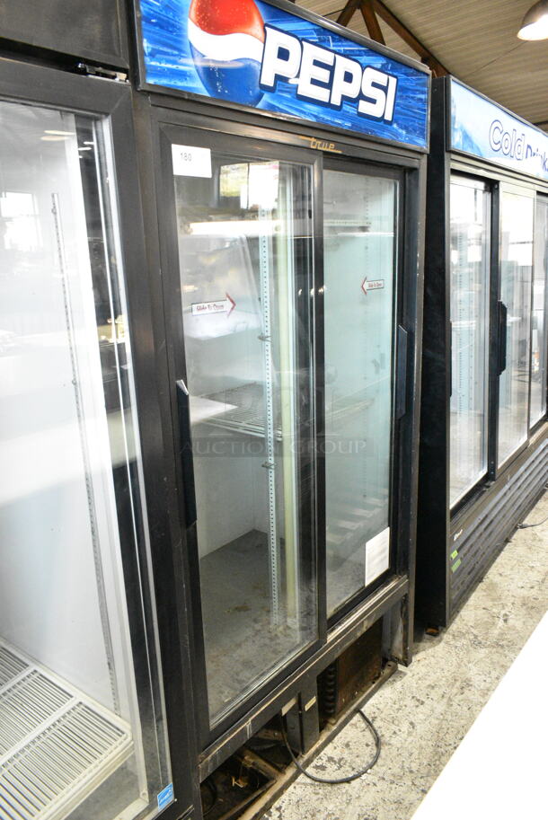 True GDM-37 Metal Commercial 2 Door Reach In Cooler Merchandiser. 115 Volts, 1 Phase. Tested and Working! - Image 1 of 6