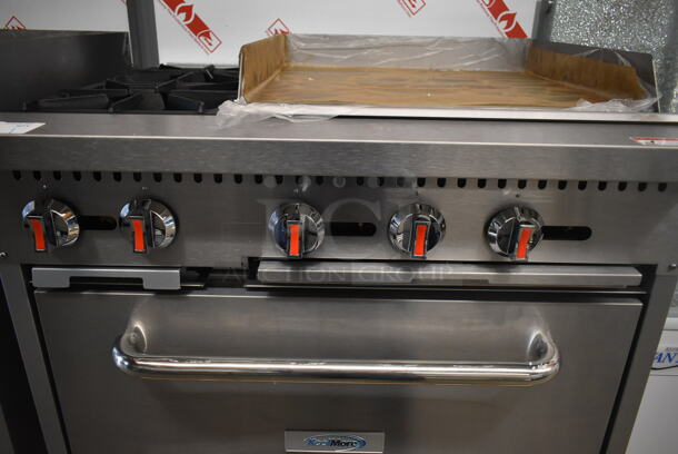 BRAND NEW SCRATCH AND DENT! KoolMore Stainless Steel Commercial Natural Gas Powered 2 Burner Range w/ Flat Top Griddle, Oven, Over Shelf and Back Splash.  - Image 8 of 12