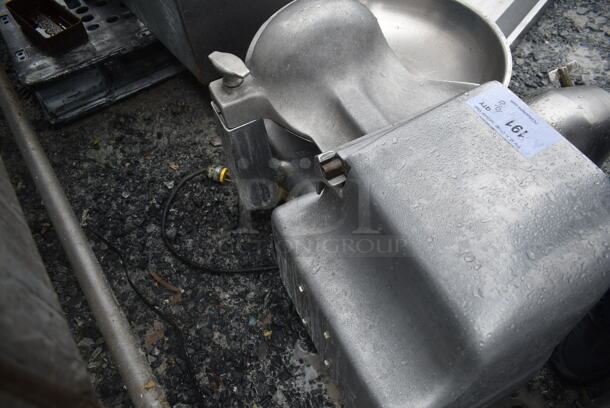 Hobart Metal Commercial Countertop Buffalo Chopper. Tested and Working! - Image 6 of 8