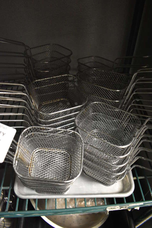 34 Metal Decorative Fry Basket Holders. 3.5x7x5. 34 Times Your Bid! (kitchen) - Image 2 of 3