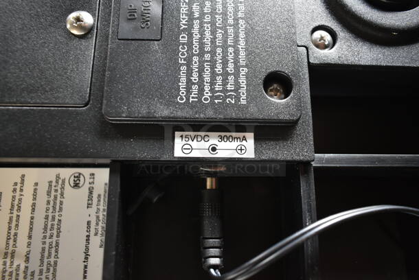 BRAND NEW SCRATCH AND DENT! Taylor TE30WD Stainless Steel Commercial Countertop Battery Powered Scale. - Image 9 of 11