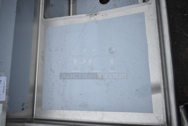 BRAND NEW SCRATCH AND DENT! Regency 600S12424224 Stainless Steel Single Bay Sink w/ Dual Drain Boards. Bay 24x24x14. Drain Boards 22.5x26. No Legs. - Image 6 of 7