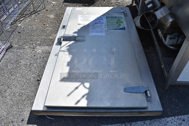 Metal Walk In Box Door and Frame. 46x6x82.5 - Image 1 of 3