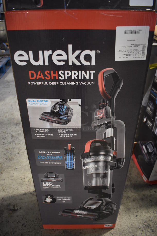 IN ORIGINAL BOX! Eureka Dash Sprint Vacuum Cleaner