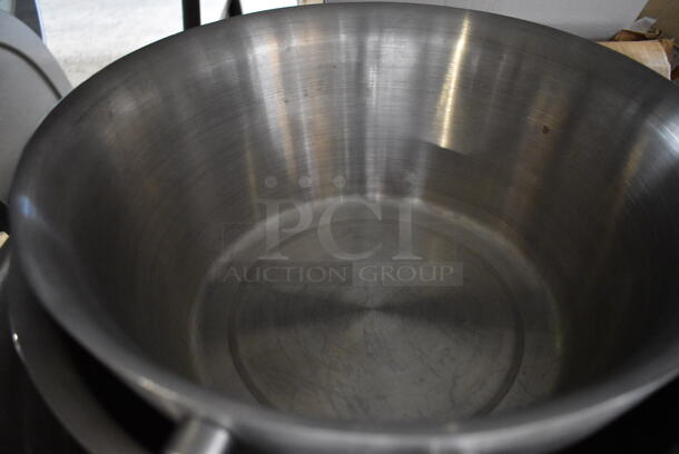 5 Various Metal Buckets. Includes 19x19x9, 15x15x10, 14x14x7.5. 5 Times Your Bid! - Image 3 of 5