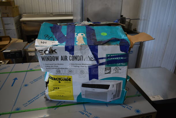 BRAND NEW SCRATCH AND DENT! Emerson Quiet Kool EQK WKK0050007ZPDC2PBS11811 Window Mount Air Conditioner.  - Image 2 of 7