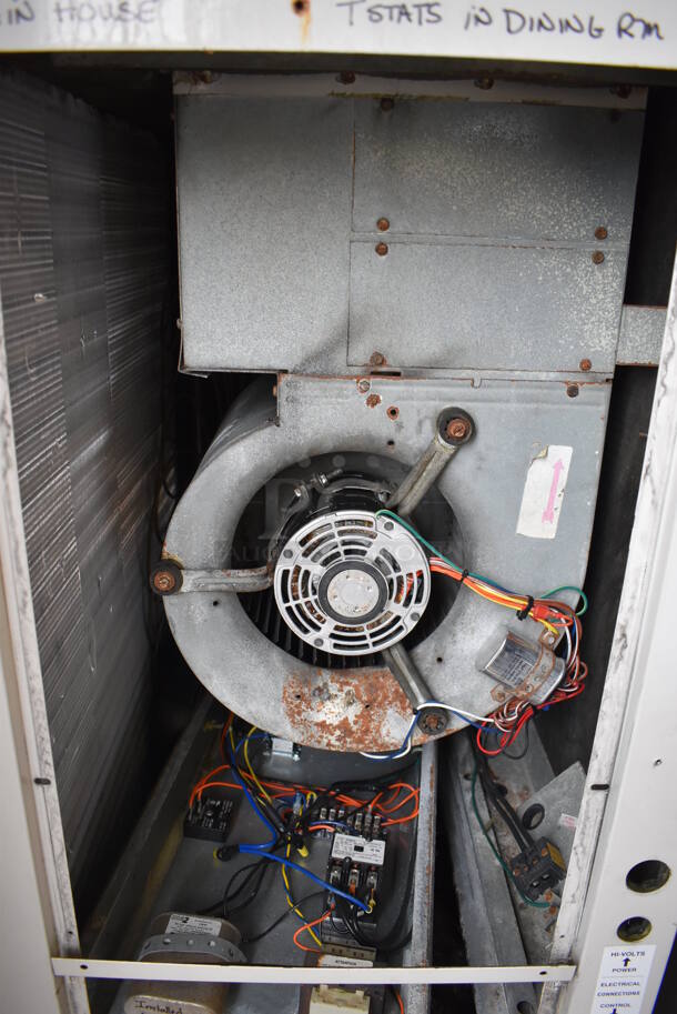 Metal Commercial Water Heater Unit. Has Some New Parts Installed. 220 Volts, 1 Phase. 25x32x55 - Image 4 of 8