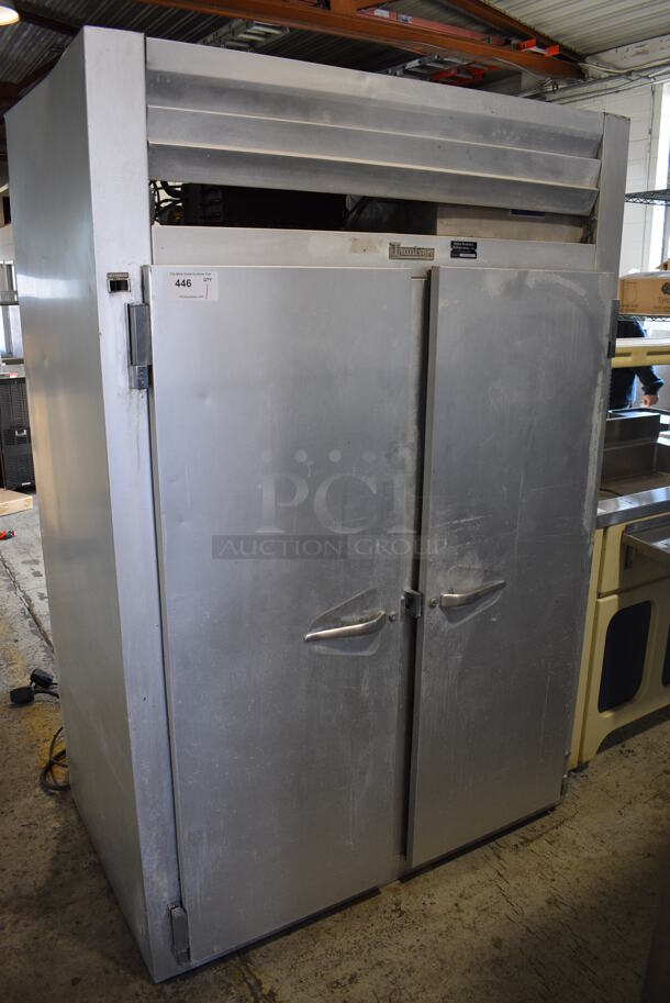 Traulsen Model GHT 2-32 NUT Stainless Steel Commercial 2 Door Reach In Cooler w/ Metal Racks. 115 Volts, 1 Phase. 52.5x36x77.5. Tested and Powers On But Temps at 52 Degrees