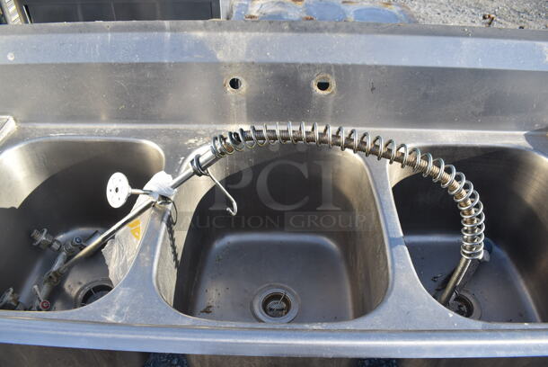 Eagle Stainless Steel Commercial 3 Bay Sink w/ Dual Drain Boards, Faucet, Handles and Spray Nozzle Attachment. 102x27x45. Bays 16x19x13. Drain Boards 22x22.5 - Image 4 of 7