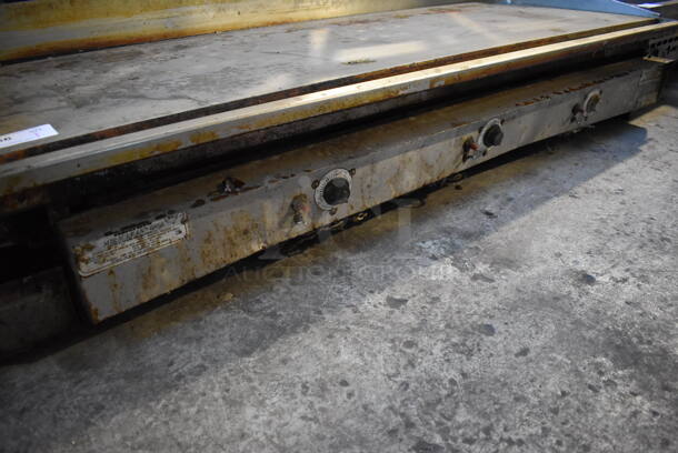 Keating Miraclean 72.BFLD Stainless Steel Commercial Countertop Natural Gas Powered Flat Top Griddle. 72x32x17 - Image 2 of 6