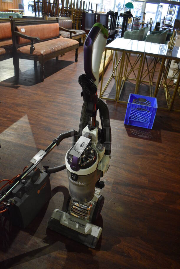 Eureka FloorRover Dash Vacuum Cleaner. 13x12x45 - Image 3 of 5