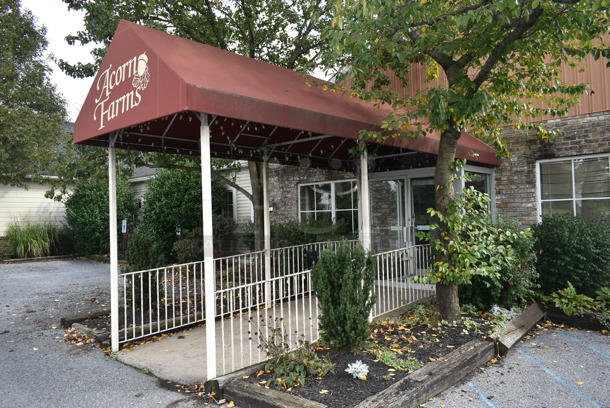 Acorn Farms Awning w/ Lights. BUYER MUST REMOVE. (outside) - Image 2 of 8