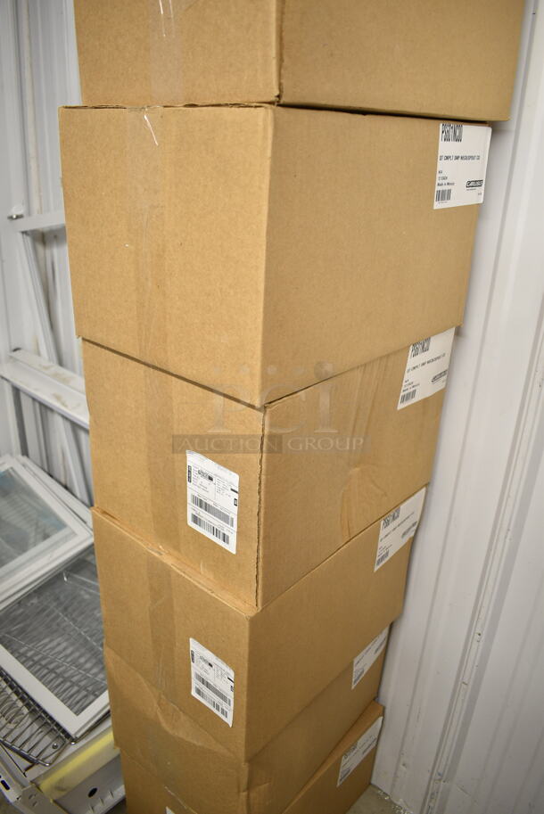 5 Boxes of 12 BRAND NEW SCRATCH AND DENT! Carlisle Store N' Pour PourPlus 1 Qt. Container with Assorted Spout / Neck and Cap PS601NC00. 5 Times Your Bid! - Image 2 of 8