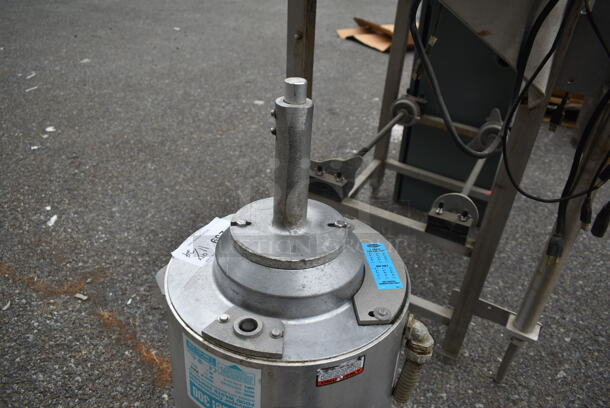 Salvajor 300 Stainless Steel Commercial Food Waste Garbage Disposal. 208/230/460 Volts, 3 Phase.  - Image 5 of 5