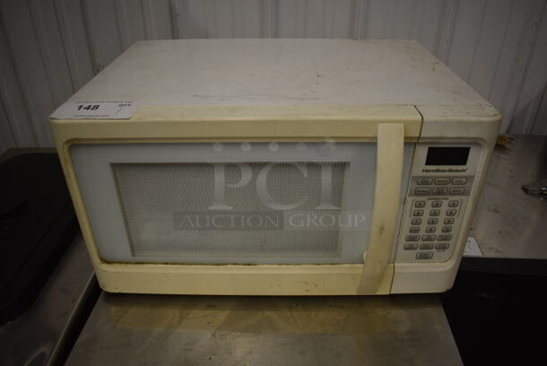 Hamilton Beach HB-P100N30AL-S3  Electric Countertop White Household Microwave Oven. 120V. 