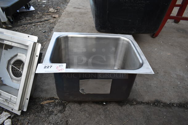 BRAND NEW SCRATCH AND DENT! Advance Tabco 1014A-10 1 Compartment Undermount Sink Bowl 10" x 14" x 10" - Image 2 of 4