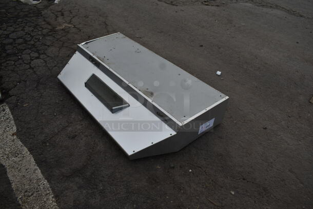 Metal Range Hood. - Image 2 of 4