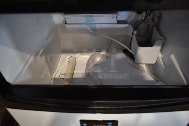 BRAND NEW SCRATCH AND DENT! Hoocoo HCIM-40 Stainless Steel Commercial Undercounter Self Contained Ice Machine. 115 Volts, 1 Phase. - Image 7 of 9