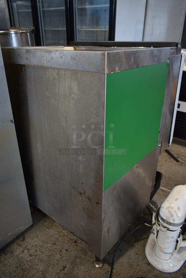 Cornelius ED250 Stainless Steel Commercial Countertop 8 Flavor Carbonated Beverage Machine. 115 Volts, 1 Phase.  - Image 6 of 9