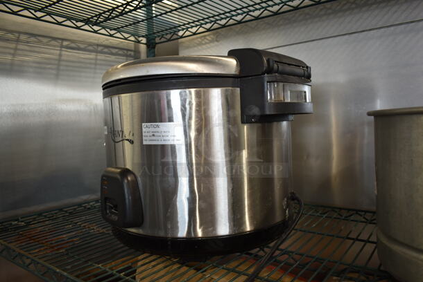 Avantco 177RC60 Stainless Steel Commercial Countertop Rice Cooker. 120 Volts, 1 Phase. Tested and Working! - Image 2 of 6