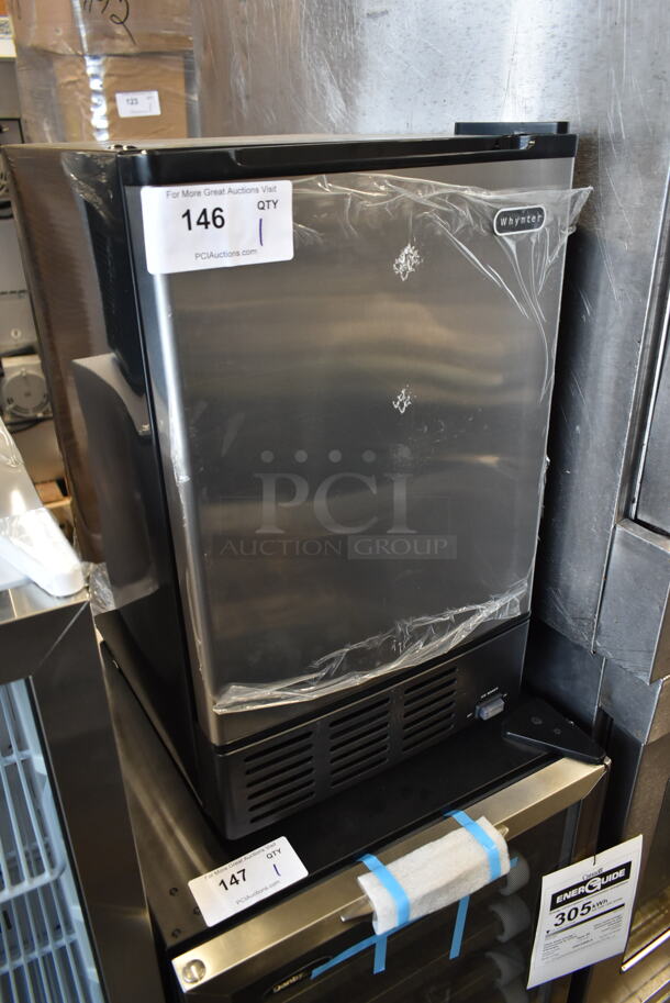 BRAND NEW SCRATCH AND DENT! Whynter UIM-155 15" Built In Ice Maker Machine Stainless Steel 12lb. 115 Volts, 1 Phase. Tested and Working! - Image 2 of 6