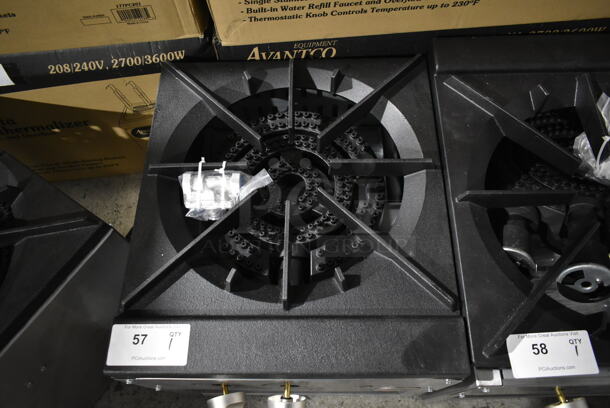 BRAND NEW SCRATCH AND DENT! Cooking Performance Group CPG 351CPGSP18L Stainless Steel Commercial Countertop Propane Gas Powered Single Burner Stock Pot Range. 80,000 BTU.  - Image 2 of 4
